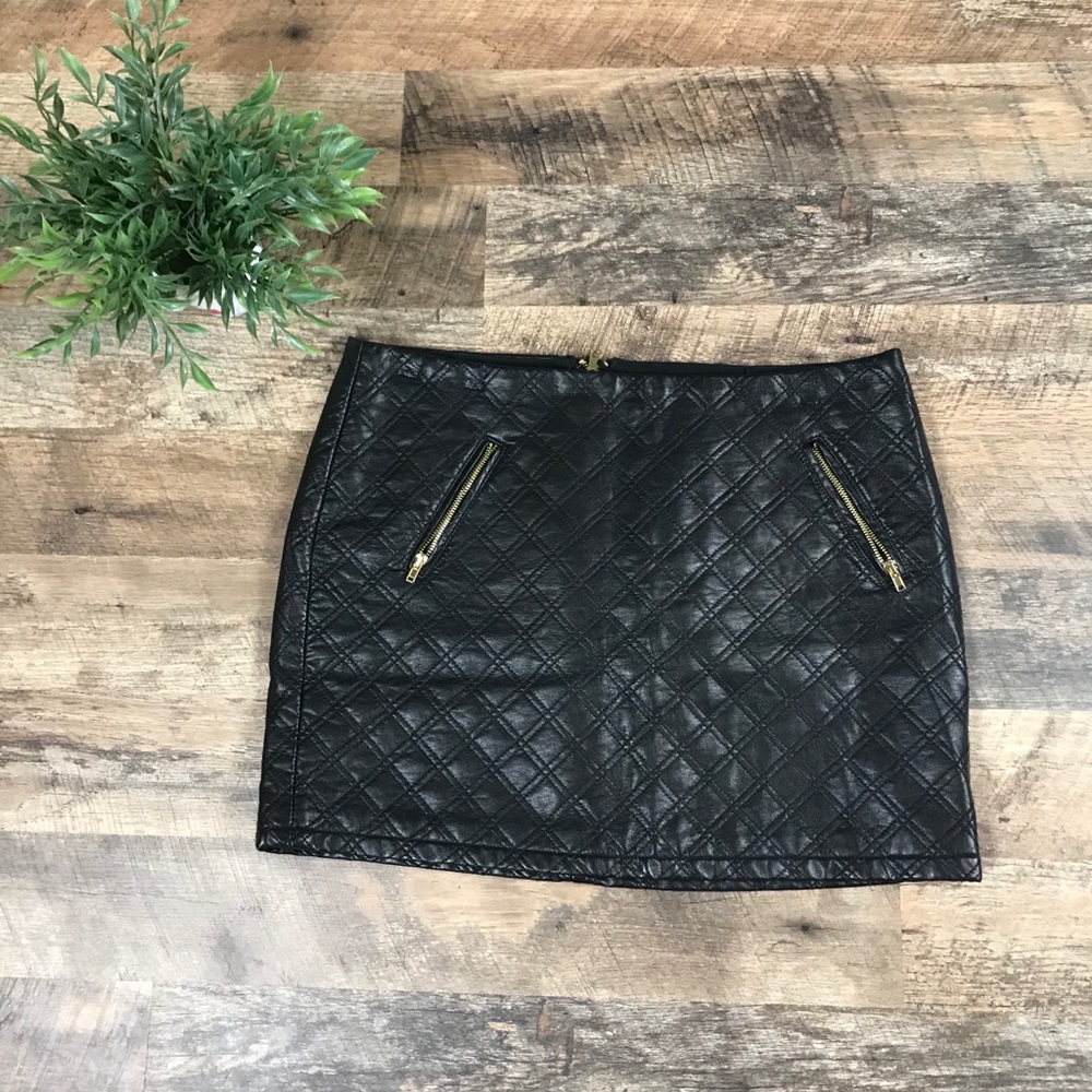 Express women’s skirt size 8